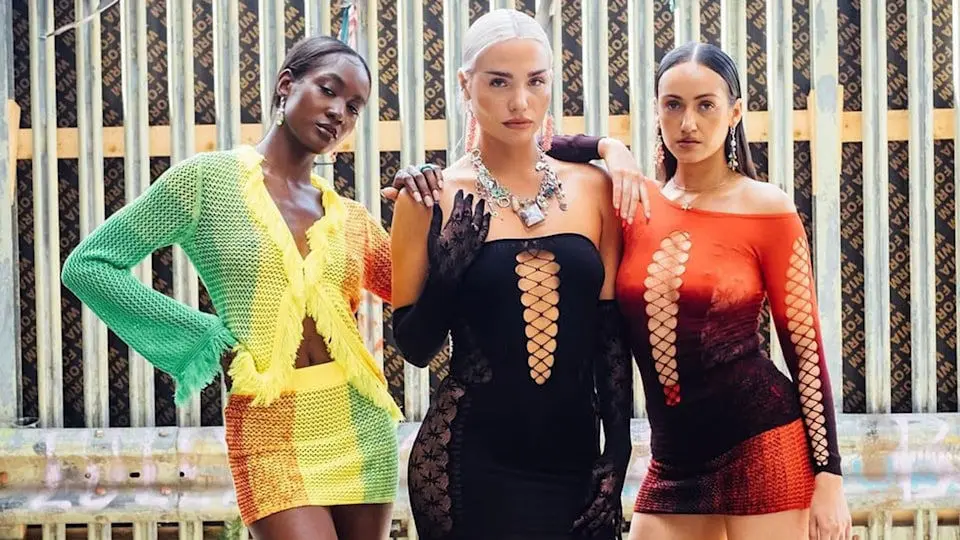 https://www.hellomagazine.com/hfm/wish-list/20220822148894/notting-hill-carnival-what-to-wear/