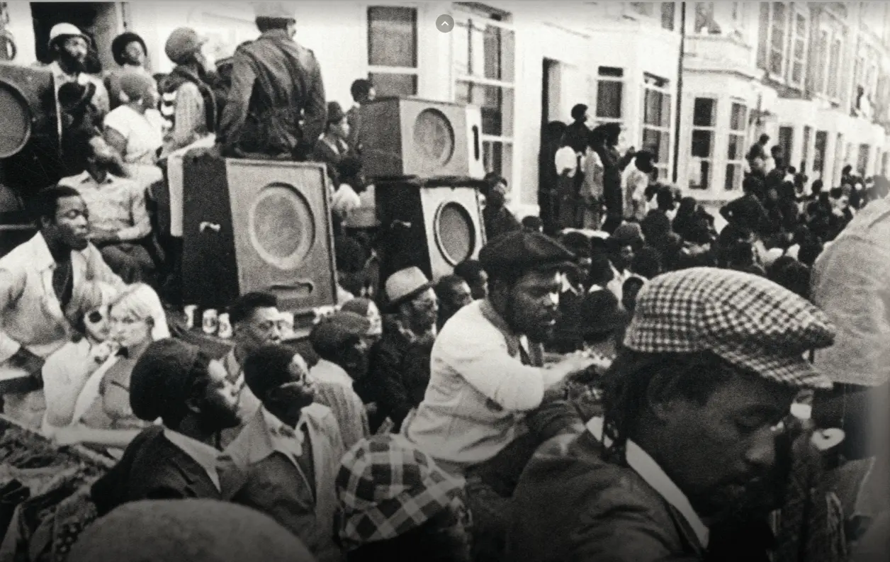 https://artsandculture.google.com/story/the-roots-of-sound-systems-notting-hill-carnival/zgUR3Nwc_u2Jhg?hl